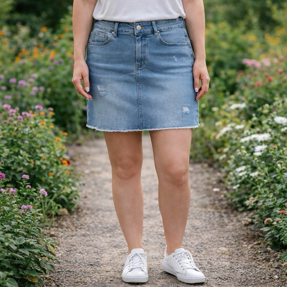 NEW Unbranded Denim Skirt Capsule Summer Coastal Rodeo Cowgirl M